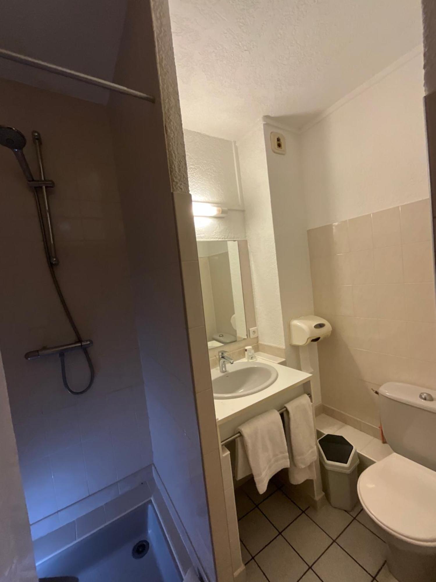 Hotel De La Tour Saint Etienne Sud 외부 사진